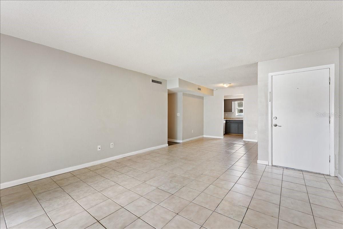 MANHATTAN PALMS CONDO - Residential