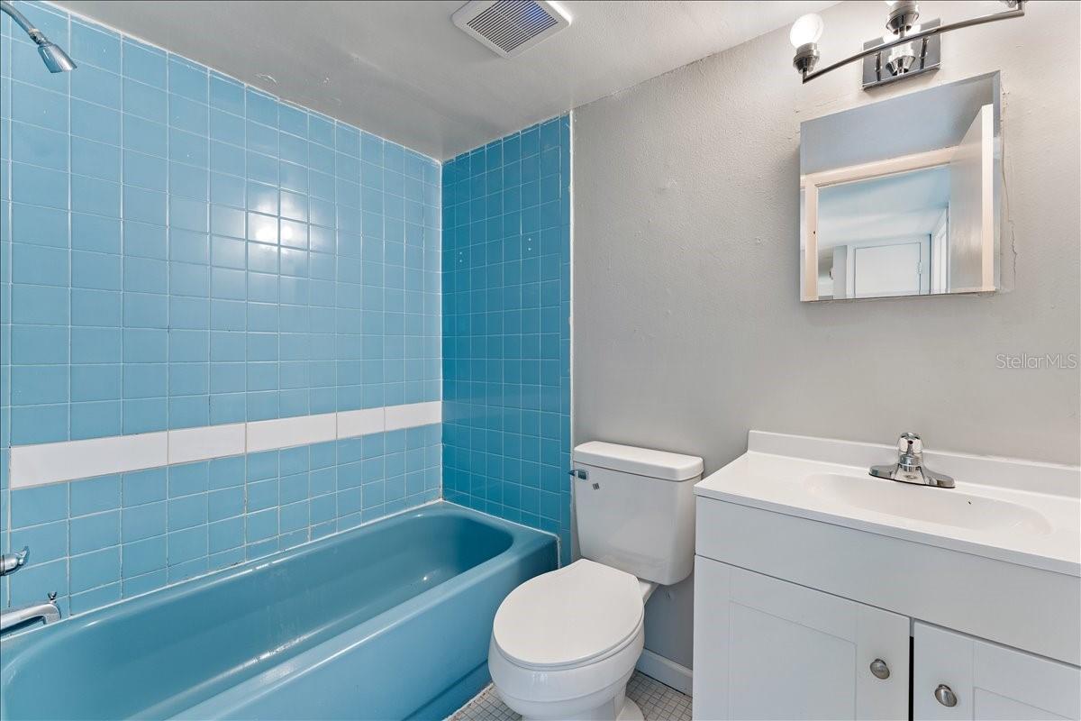 MANHATTAN PALMS CONDO - Residential