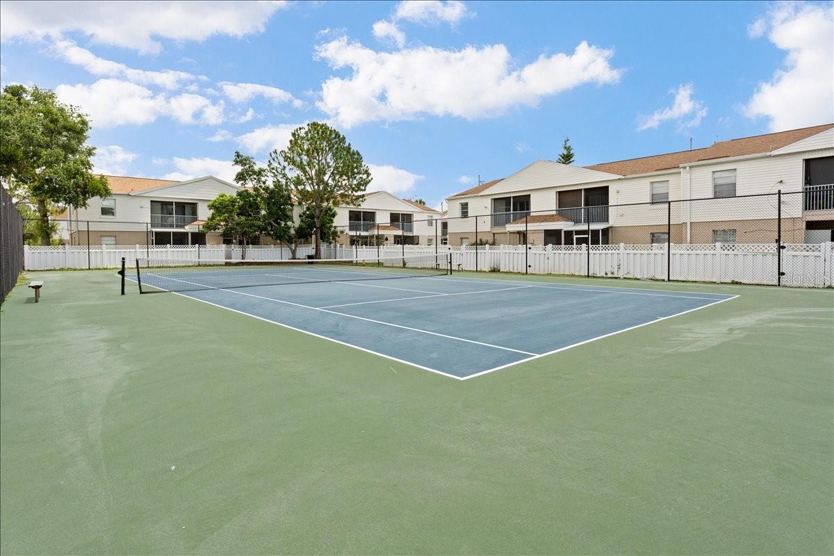 MANHATTAN PALMS CONDO - Residential
