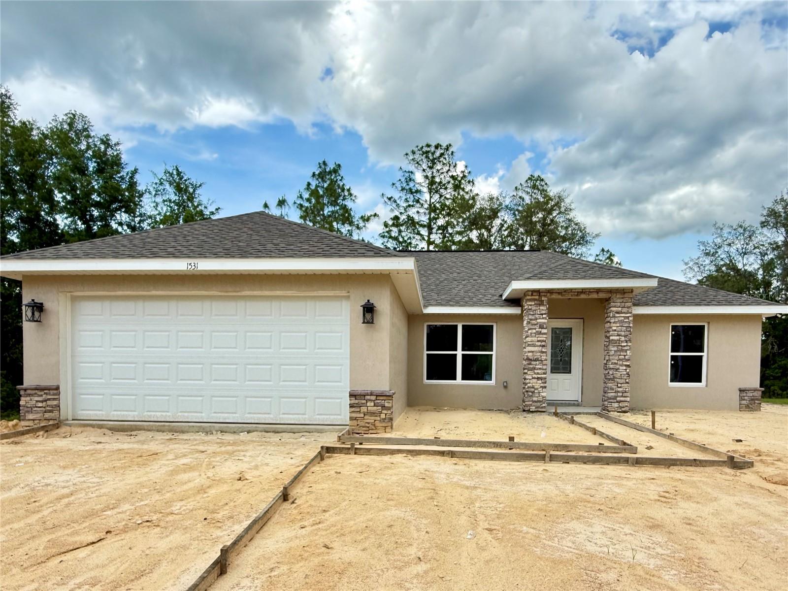 WILLISTON HYLNDS GOLF & C CLUB ESTATE - Residential