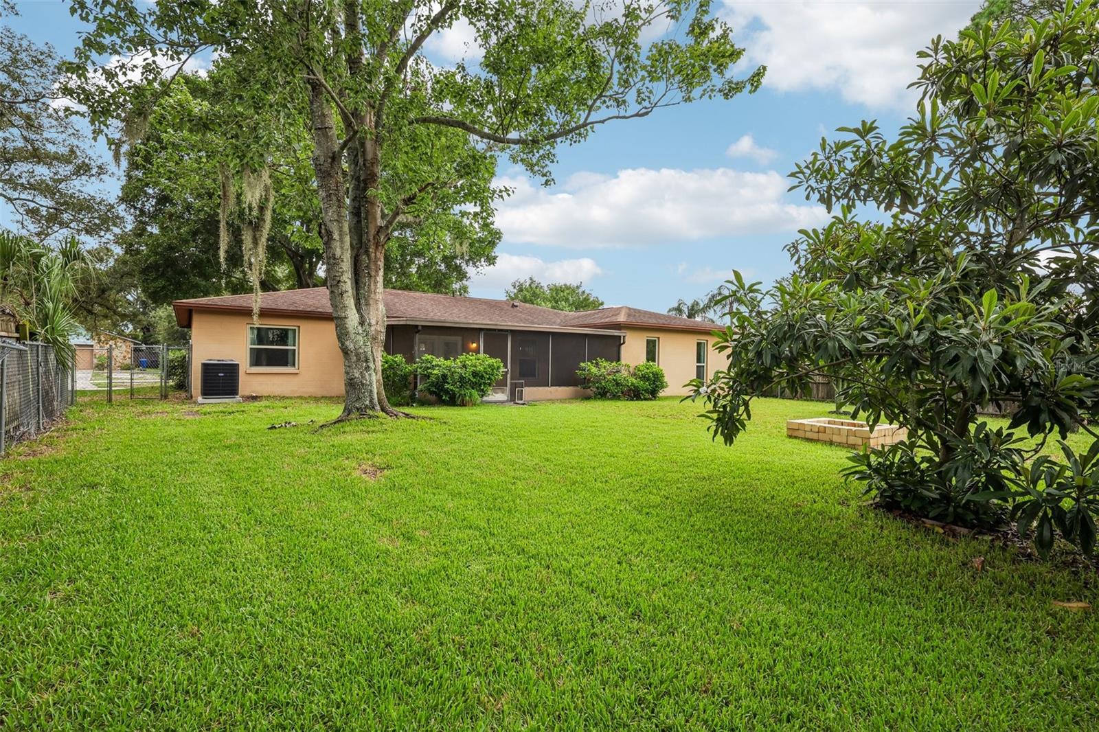 BLOOMINGDALE SEC A UNIT 1V - Residential