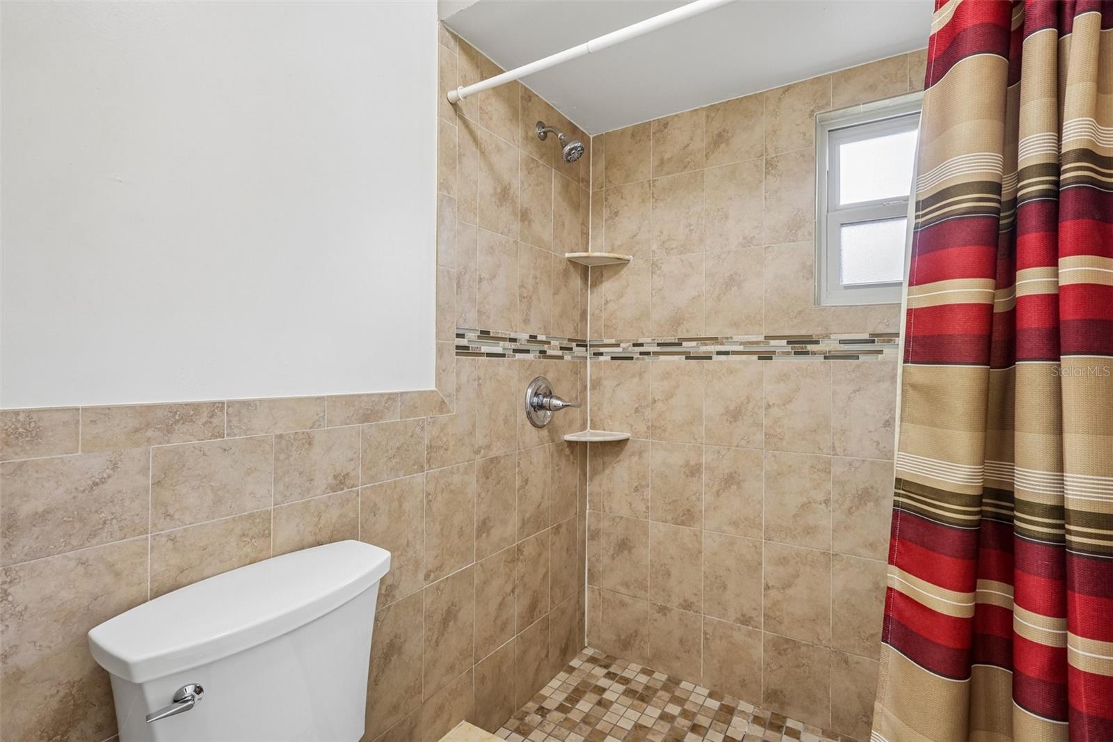 BLOOMINGDALE SEC A UNIT 1V - Residential