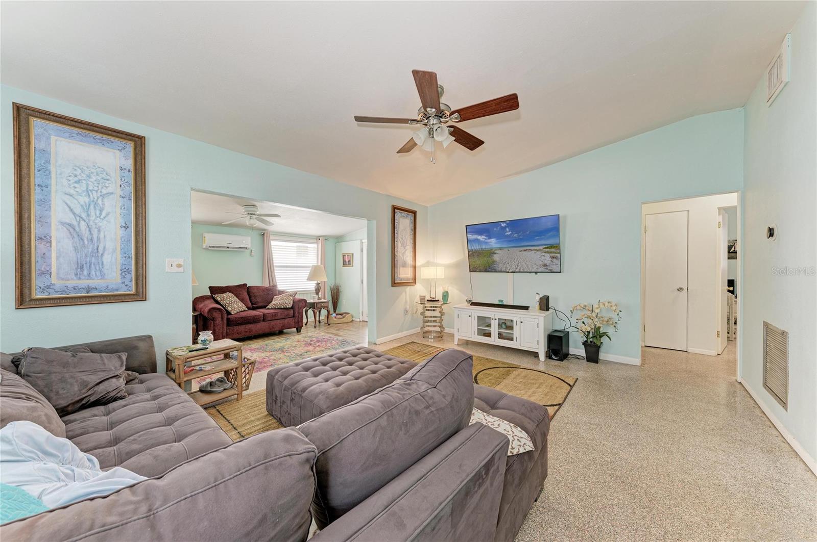 HUDSON PARK - Residential Income