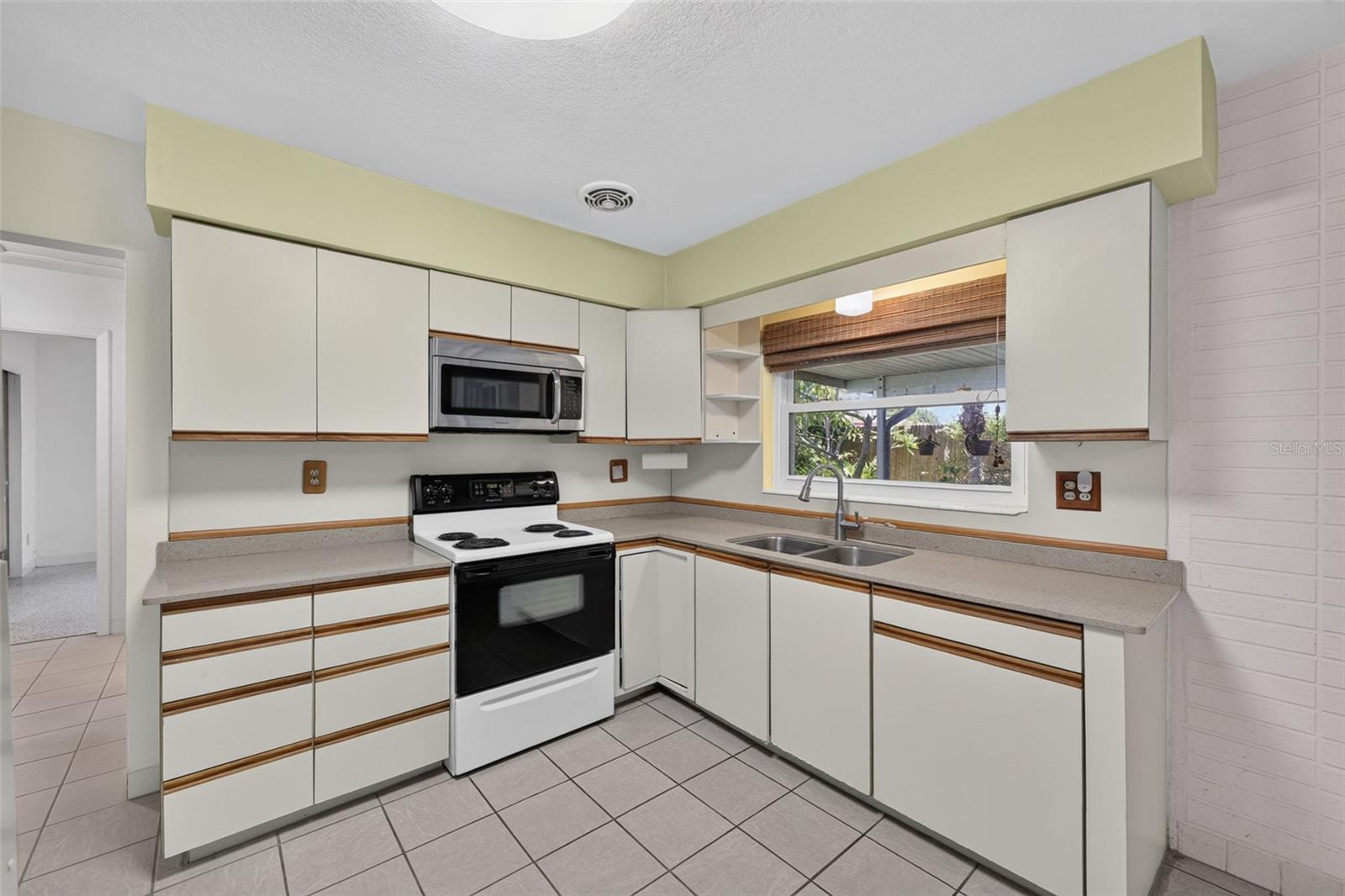 COURTS TOUCHETTE ADD - Residential