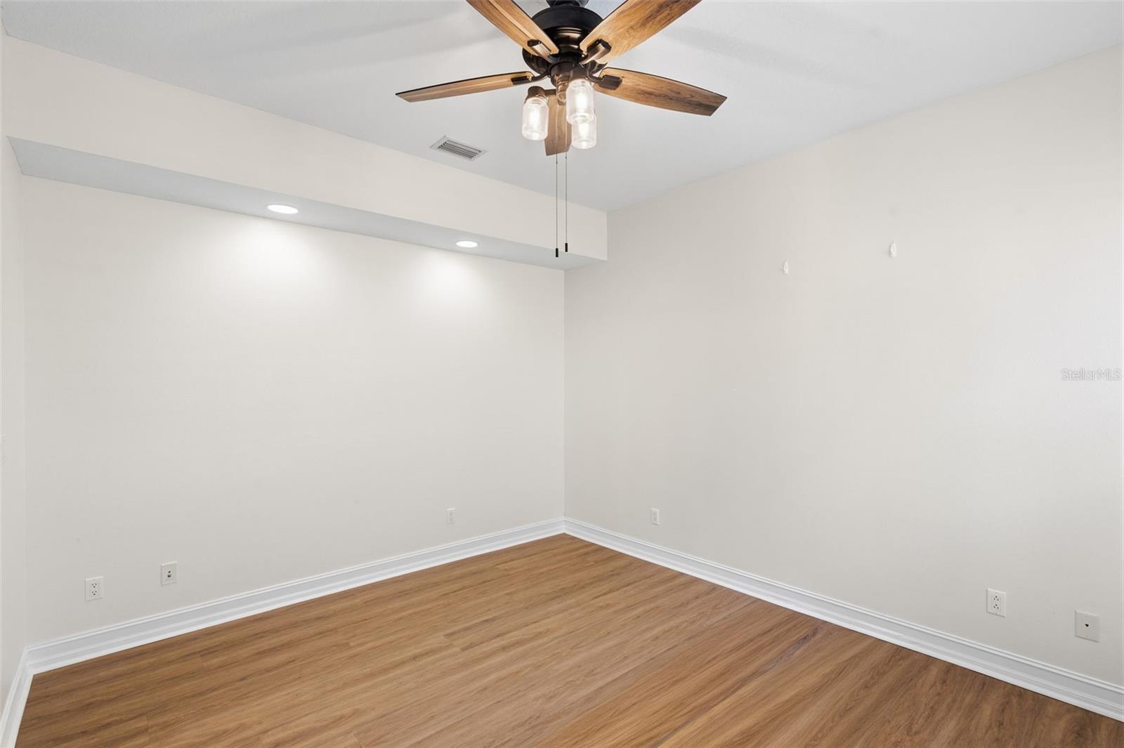 BAYOU CLUB ESTATES T - Residential