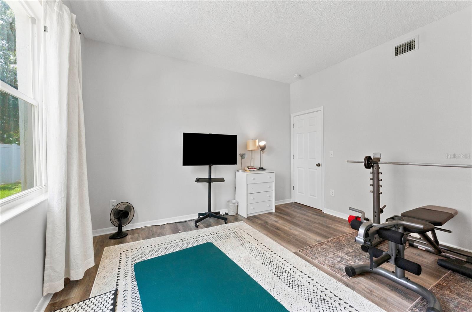 WINDSOR PARK AT THE EAGLES - Residential