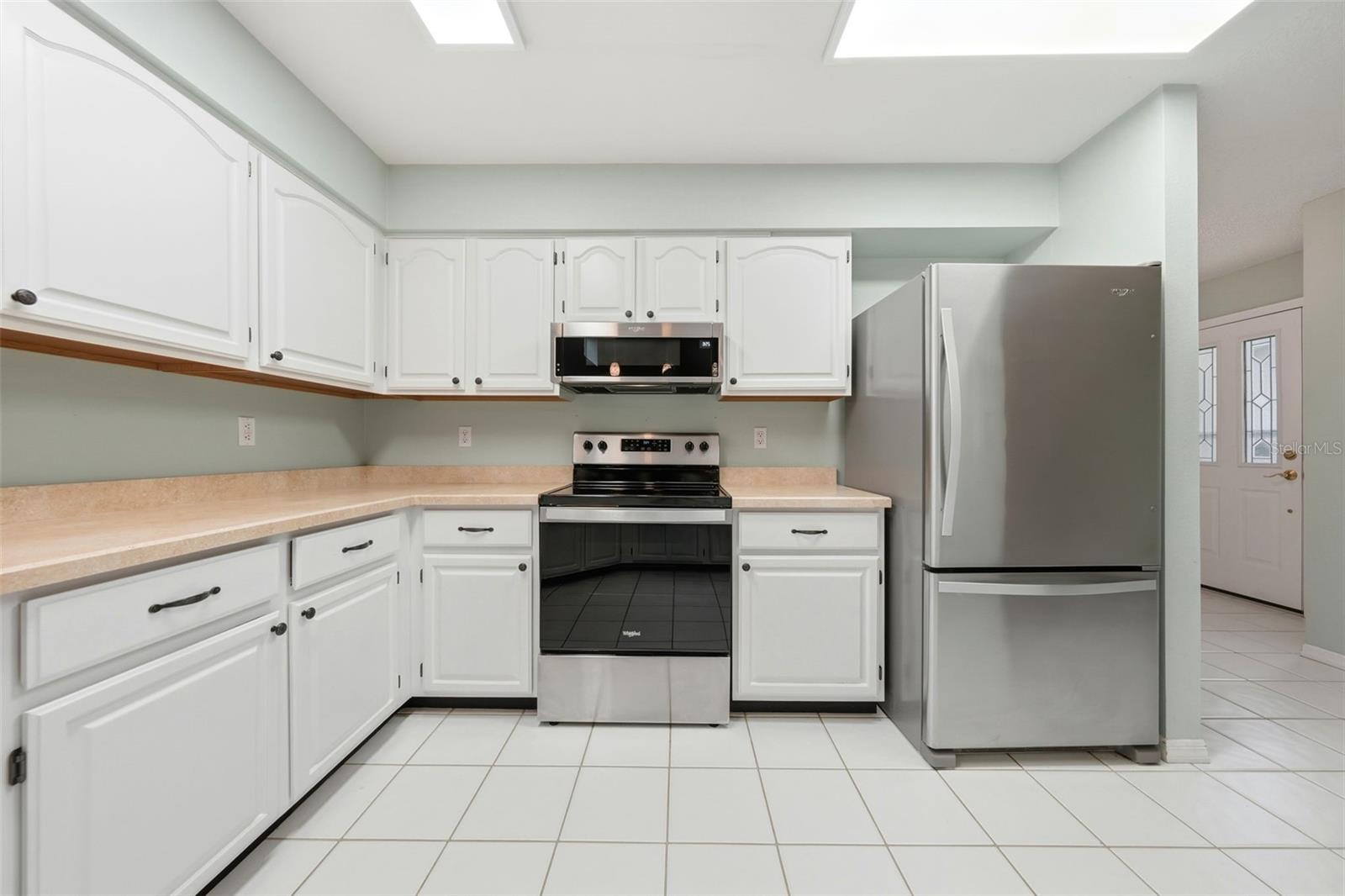 TOWNHOMES VILLAGE - Residential