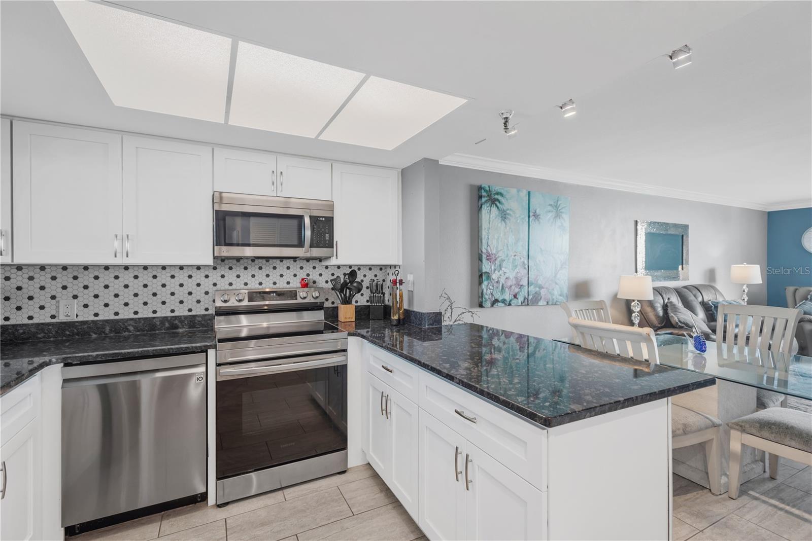 GULF ISLAND BEACH TENNIS - Residential