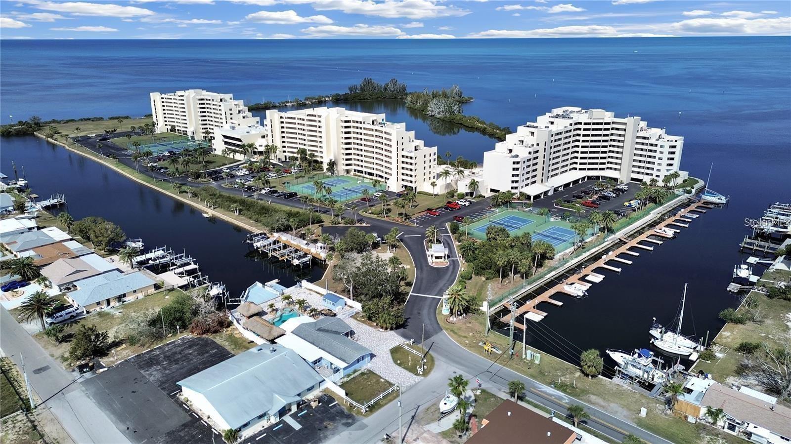 GULF ISLAND BEACH TENNIS - Residential