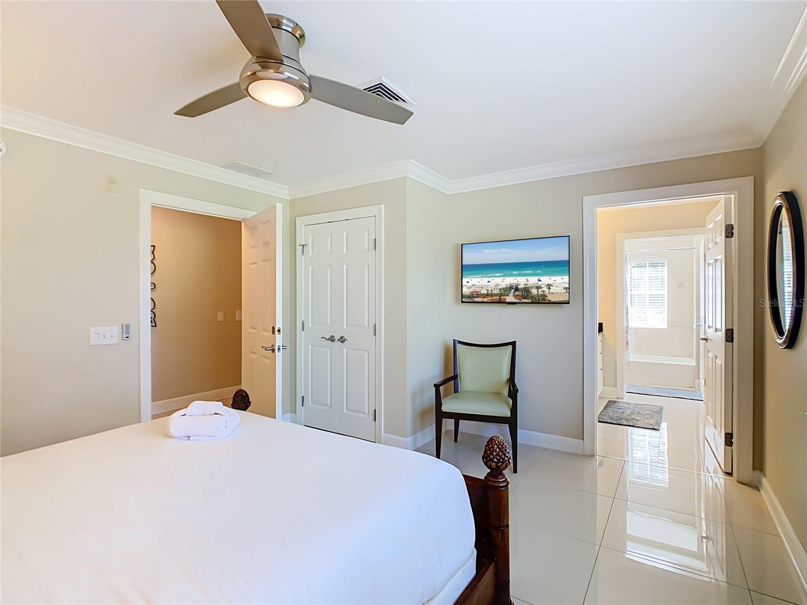 CENTRE COURT RIDGE CONDO PH 5 BLDG E - Residential