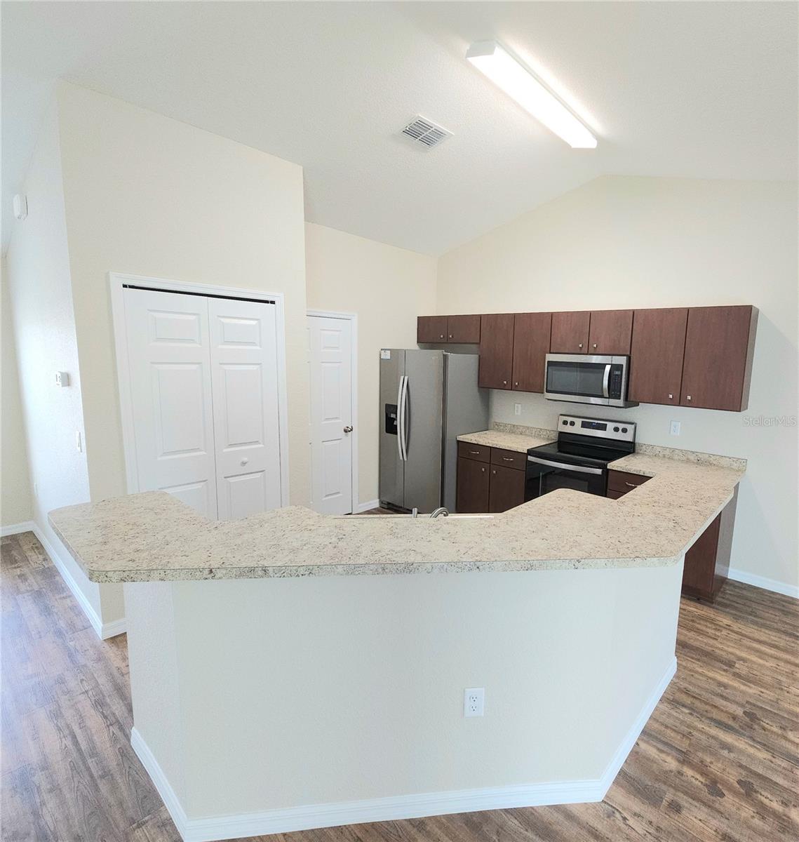 MARION OAKS #UN 1 - Residential Lease