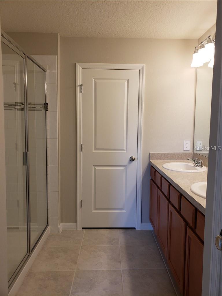LAKESHORE AT NARCOOSSEE PH 2 - Residential Lease