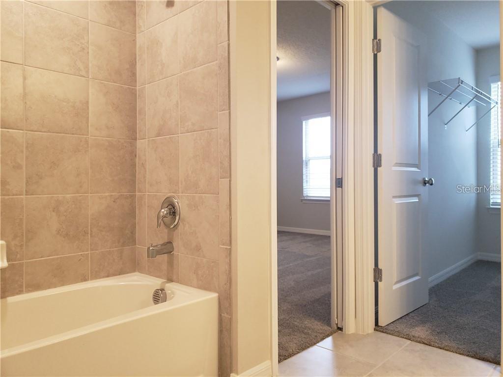 LAKESHORE AT NARCOOSSEE PH 2 - Residential Lease