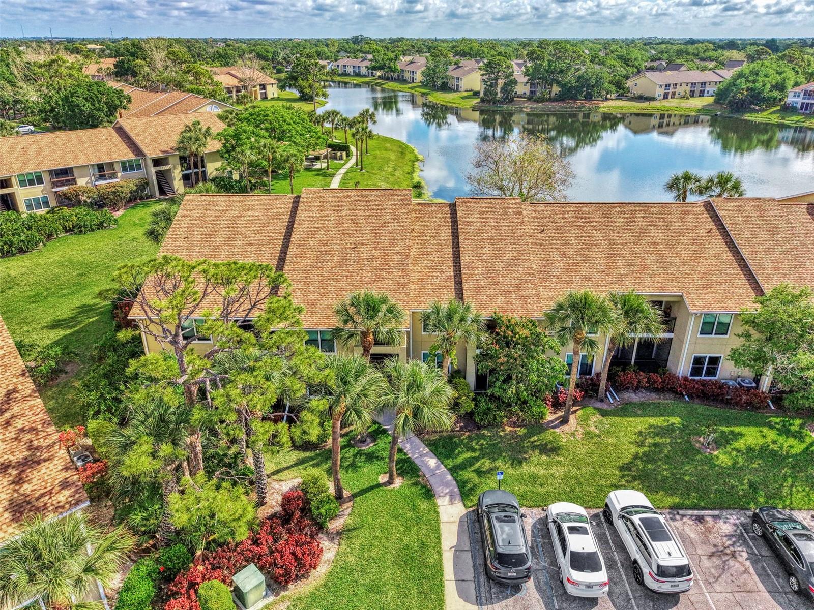 VINTAGE GRAND - Residential