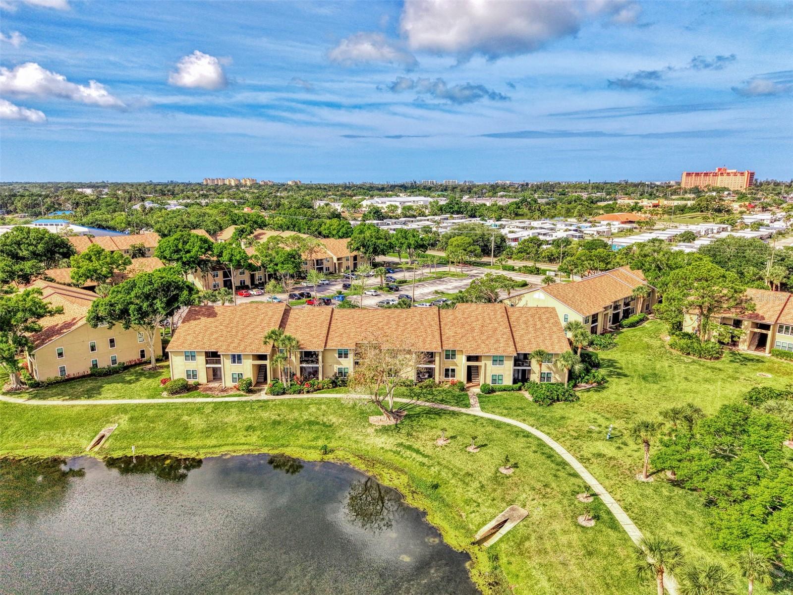 VINTAGE GRAND - Residential