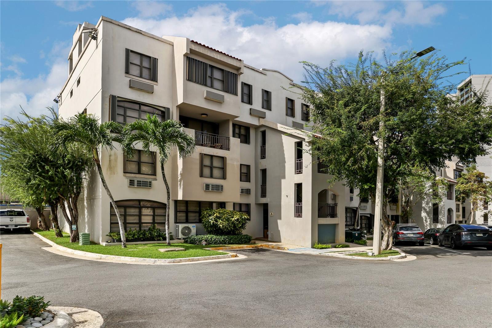 Welcome to Parkville Plaza – Apt. 107, a bright and fully furnished residence in Guaynabo offering comfort, style, and excellent communityamenities. This 3-bedroom, 2.5-bath apartment is move-in ready and filled with natural light, creating an inviting, airy feel throughout the home.The fully equipped kitchen features stainless steel appliances, and the unit includes an in-unit washer and dryer for everyday convenience. Enjoyyear-round comfort with inverter A/C units, plus the rare bonus of a private rooftop terrace, perfect for entertaining, relaxing, or creating yourown outdoor lounge space. Residents enjoy controlled access, a pool, and a partial backup generator. The property also includes two side-by-sideparking spaces.