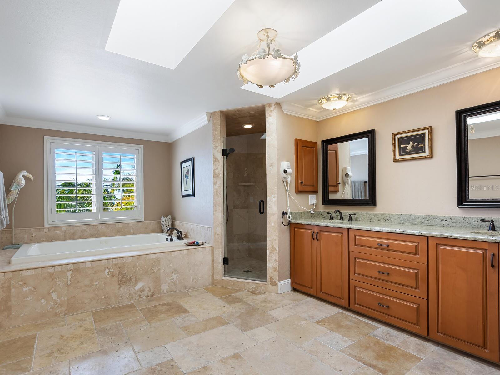 CASEY KEY - Residential