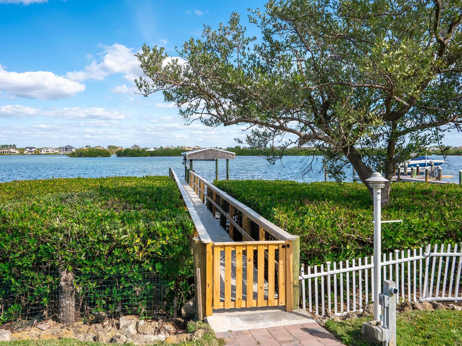 CASEY KEY - Residential