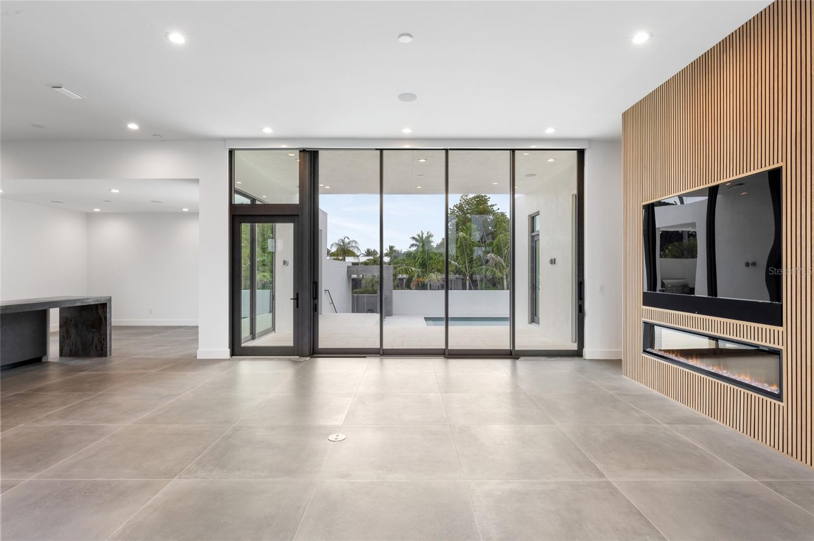 LIDO C - Residential