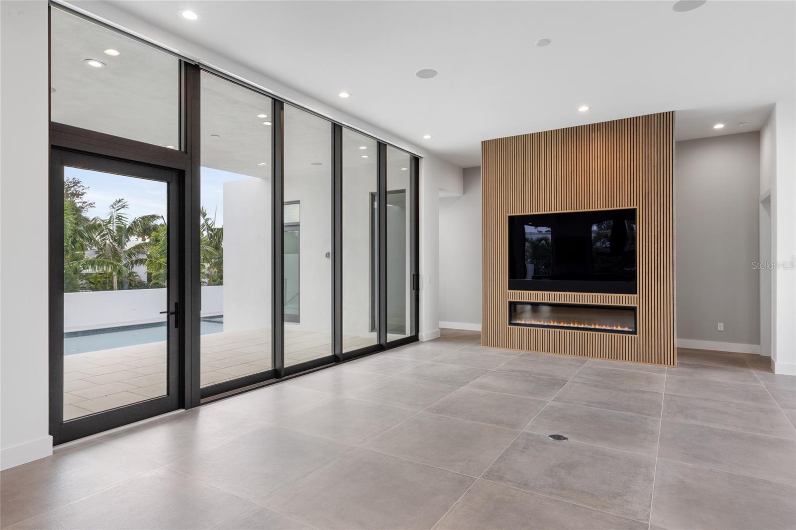 LIDO C - Residential