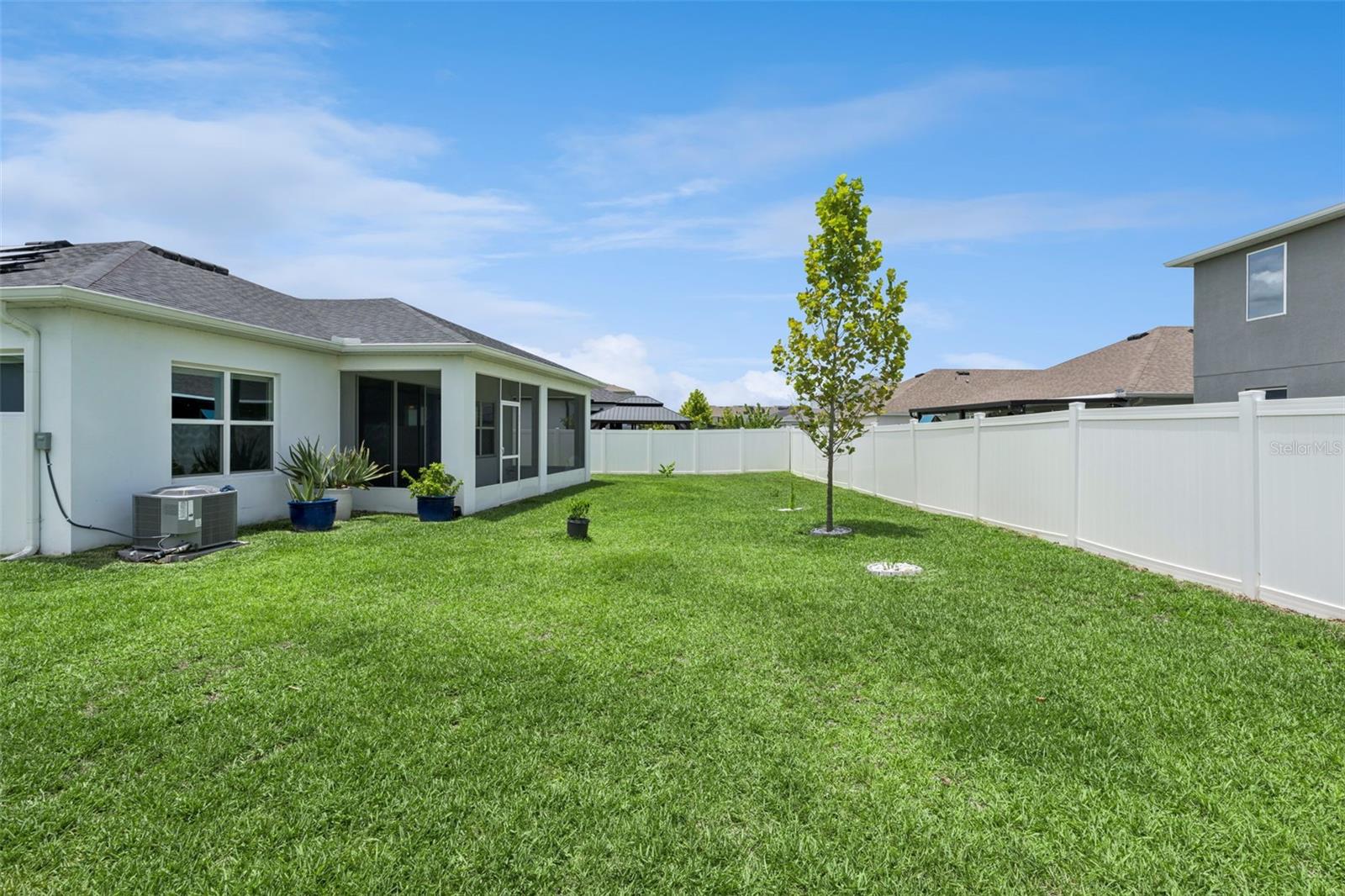 PRAIRIE OAKS - Residential