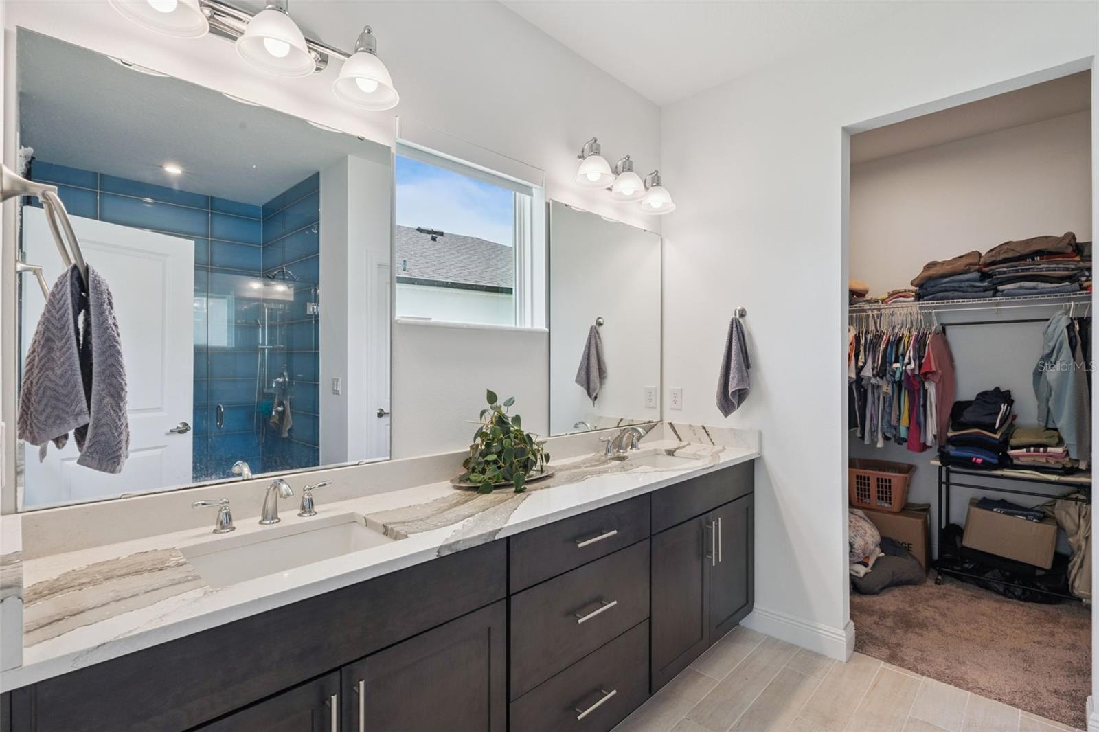 PRAIRIE OAKS - Residential