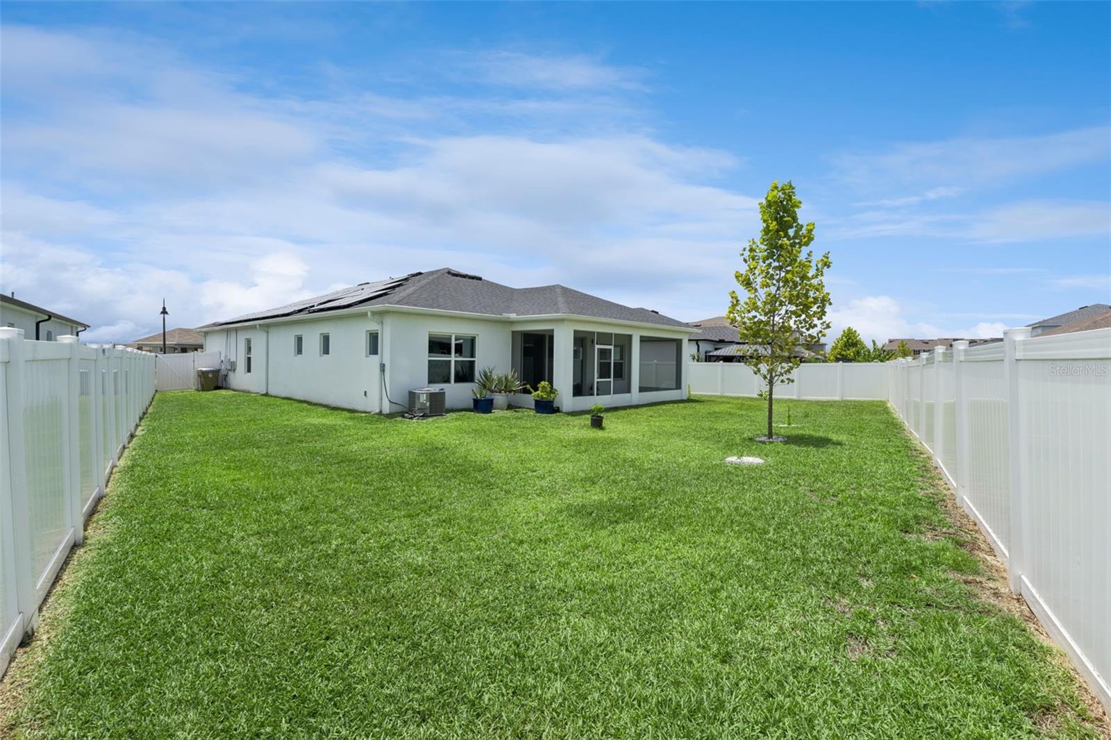 PRAIRIE OAKS - Residential