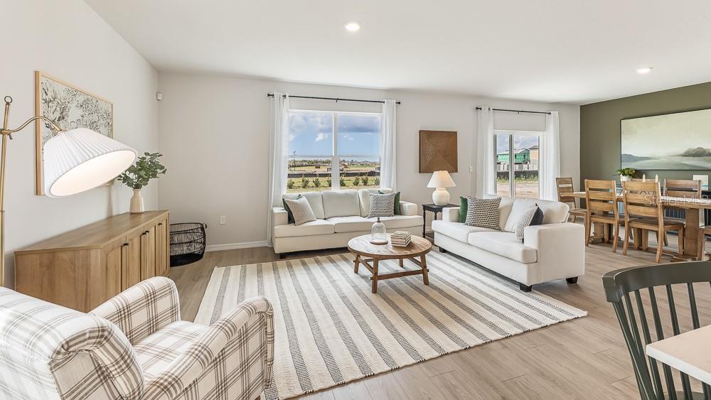 BELLA LAGO - Residential
