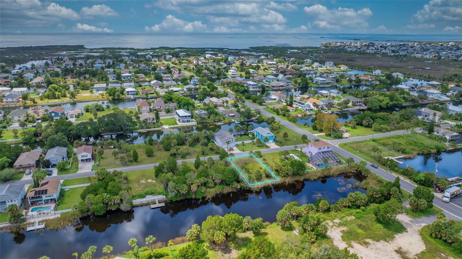 HERNANDO BEACH - Land