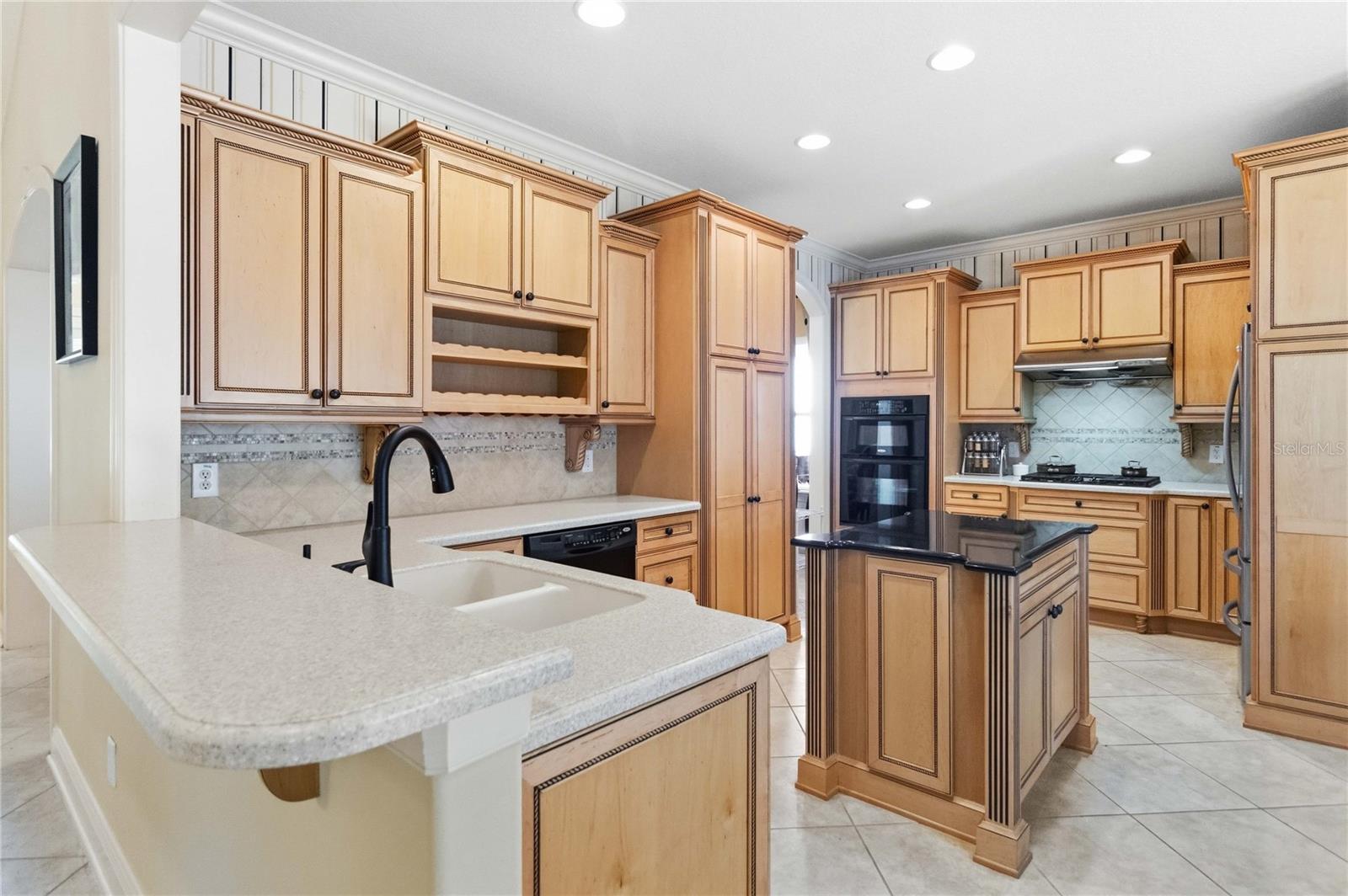 BELLA VISTA - Residential