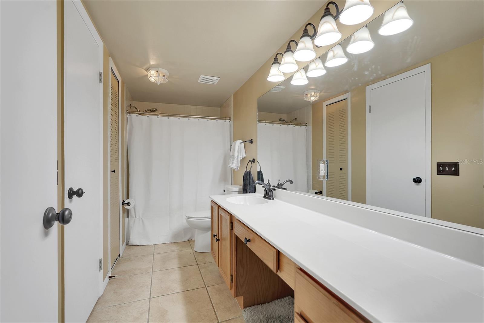 HOLLOWBROOK WEST PH 2 - Residential