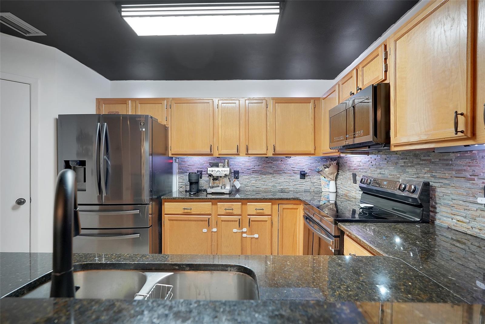HOLLOWBROOK WEST PH 2 - Residential