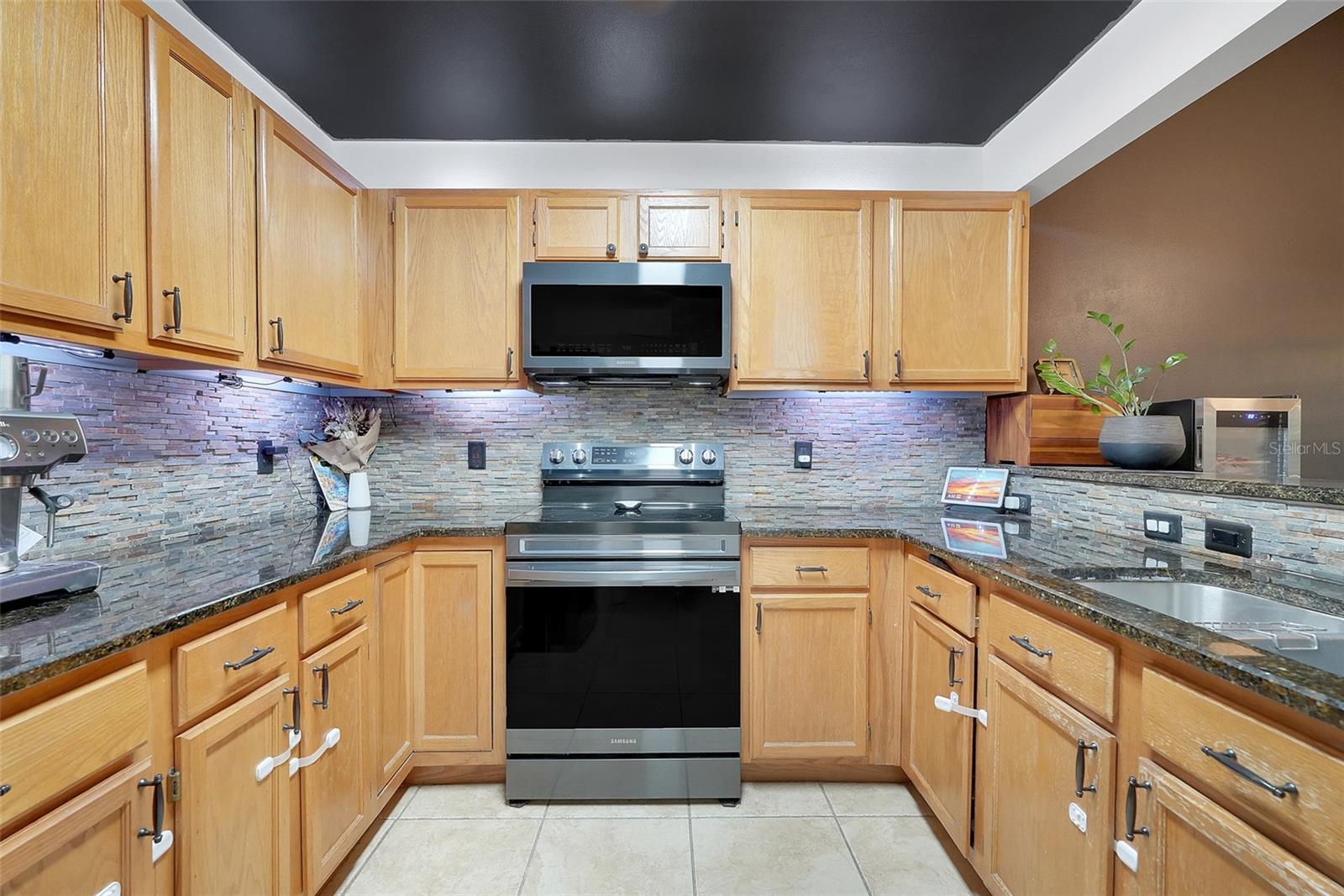 HOLLOWBROOK WEST PH 2 - Residential