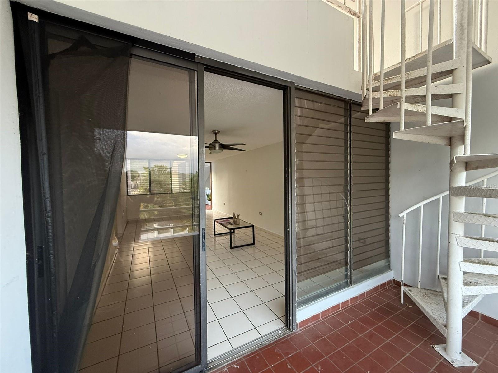 BEVERLY HILLS COURT - Residential