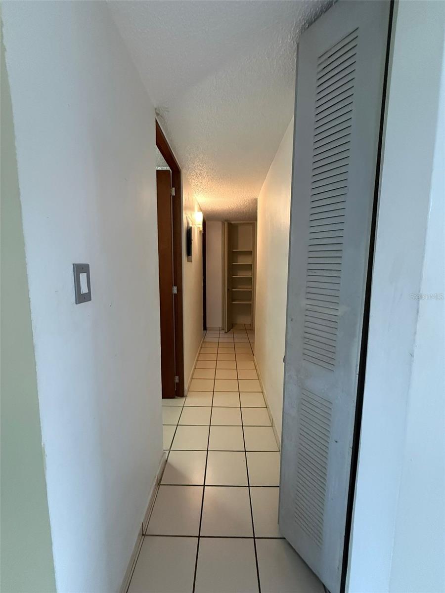 BEVERLY HILLS COURT - Residential
