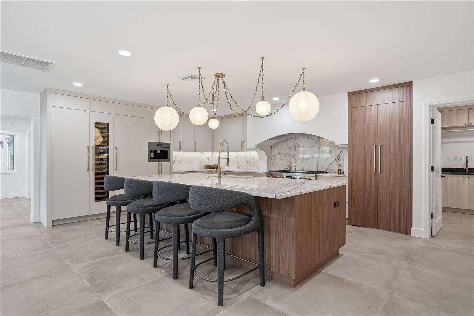BROADWATER - Residential