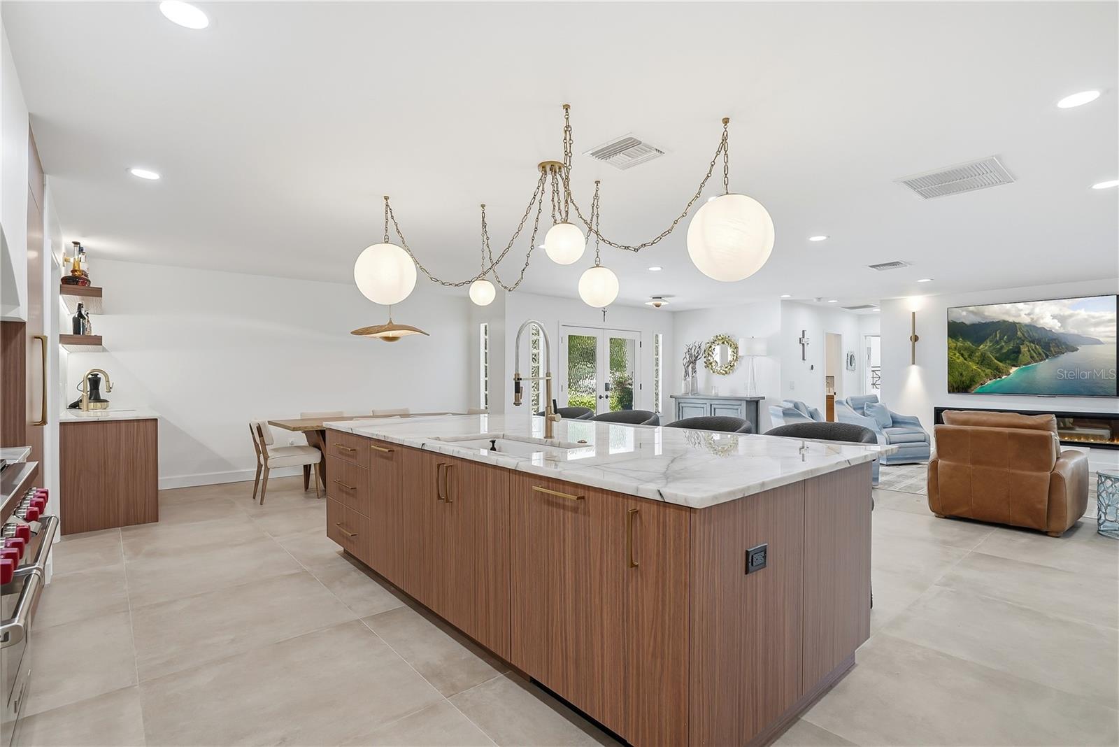BROADWATER - Residential