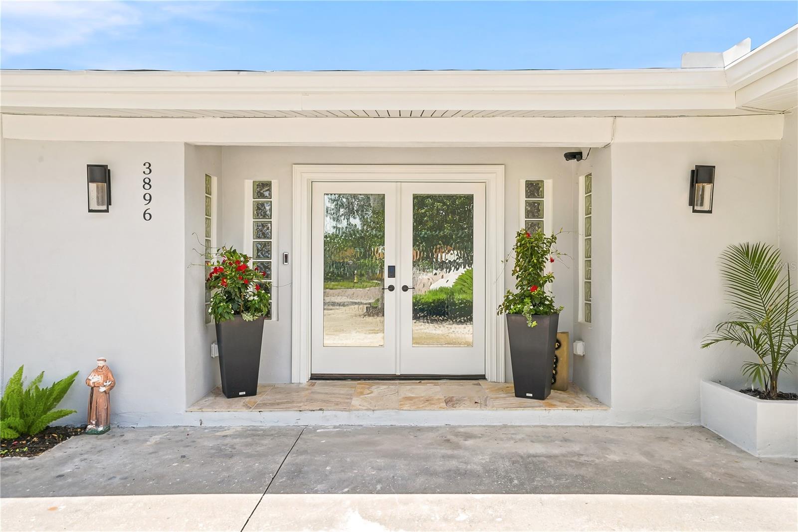 BROADWATER - Residential