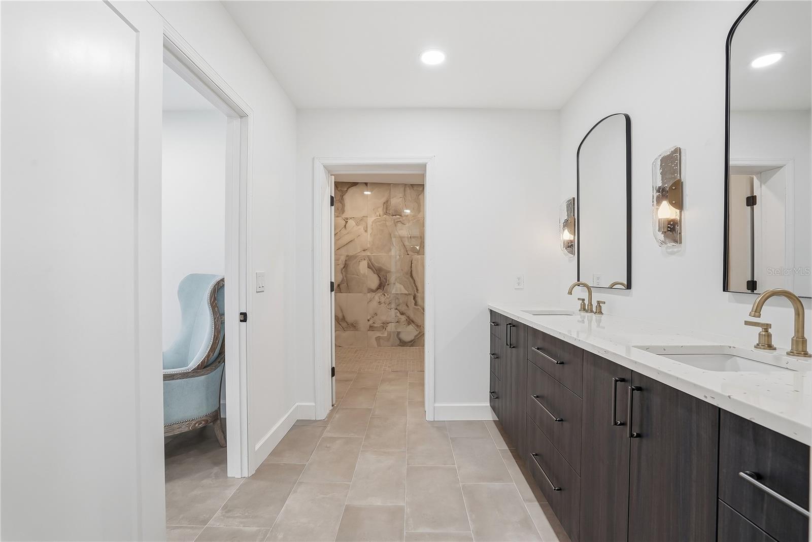 BROADWATER - Residential