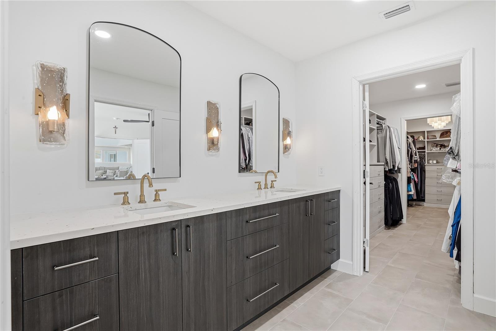 BROADWATER - Residential