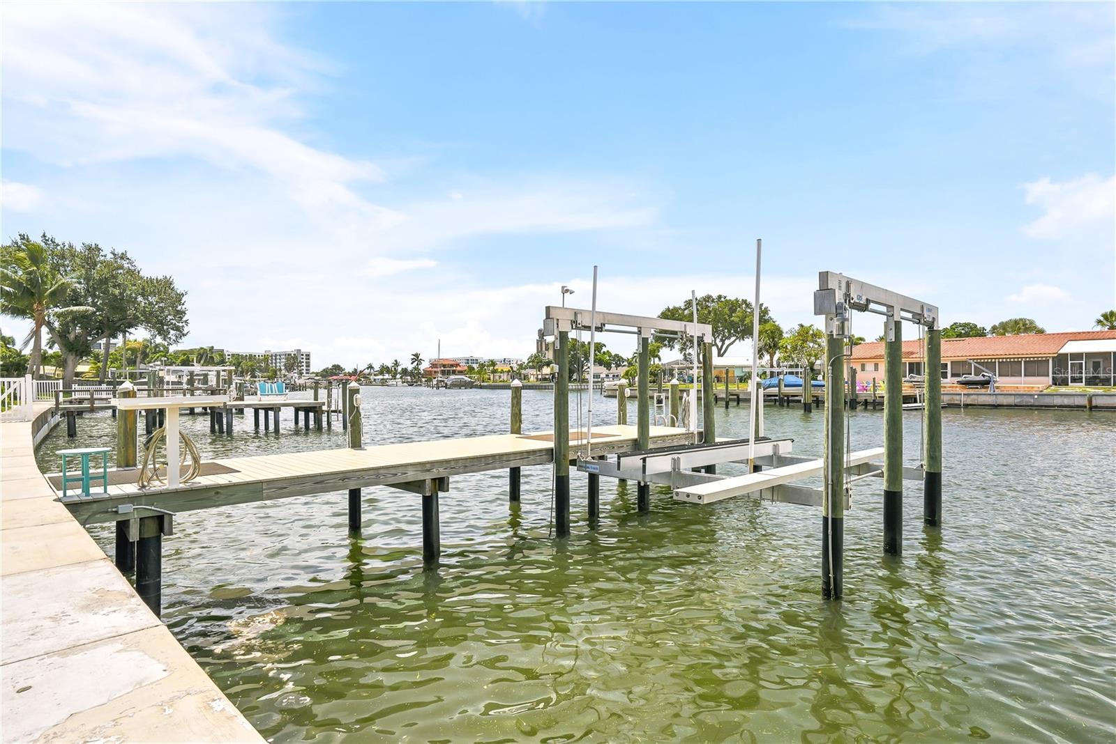 BROADWATER - Residential
