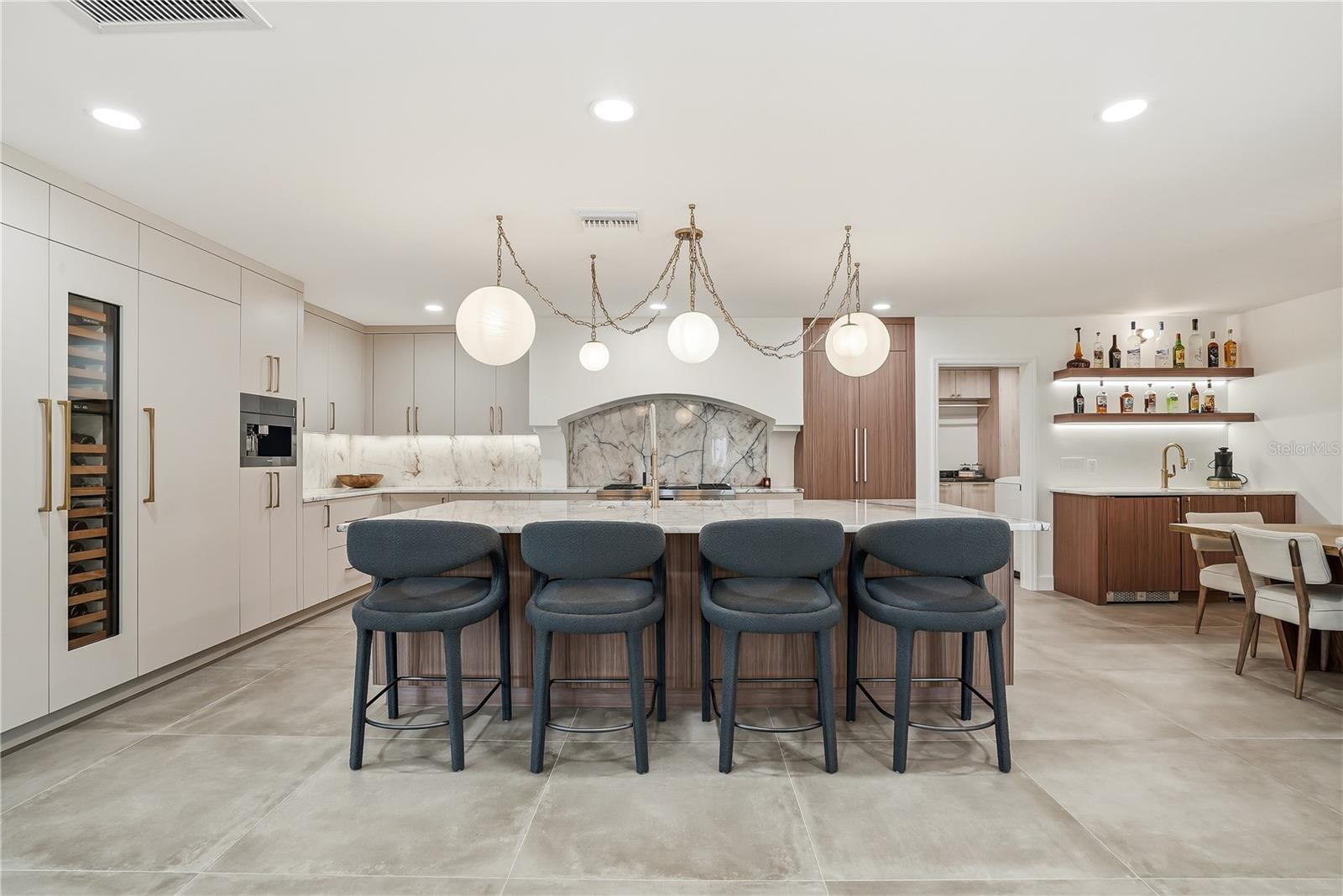BROADWATER - Residential