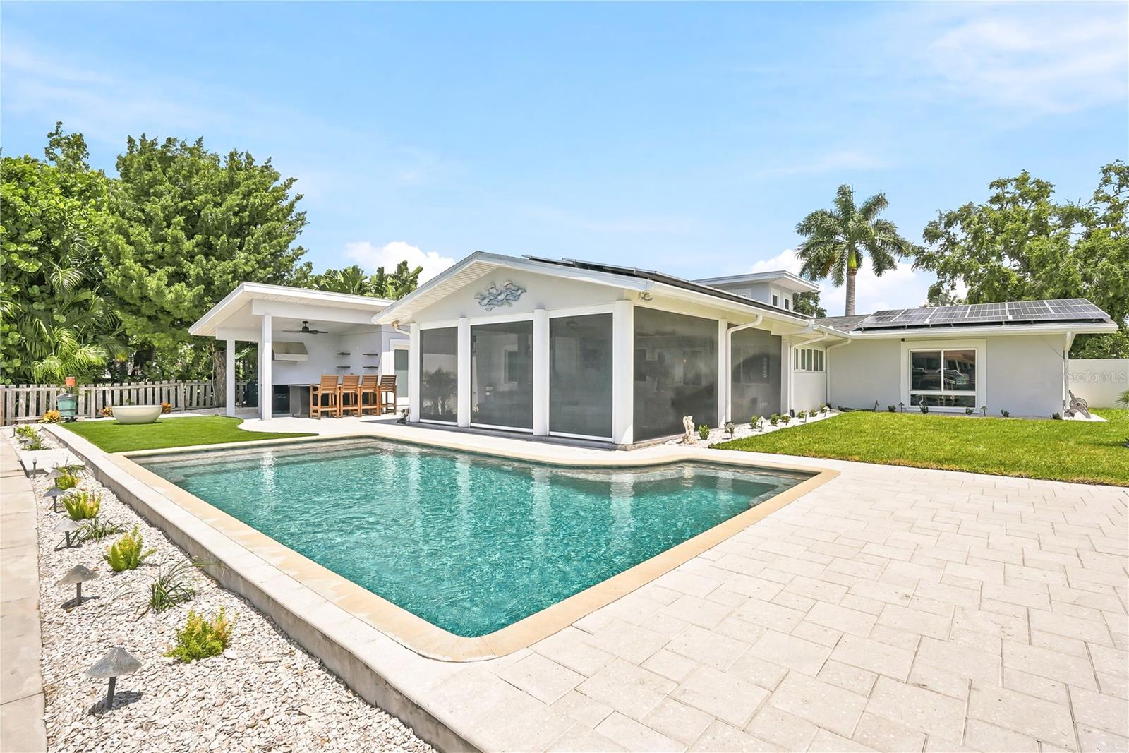 BROADWATER - Residential