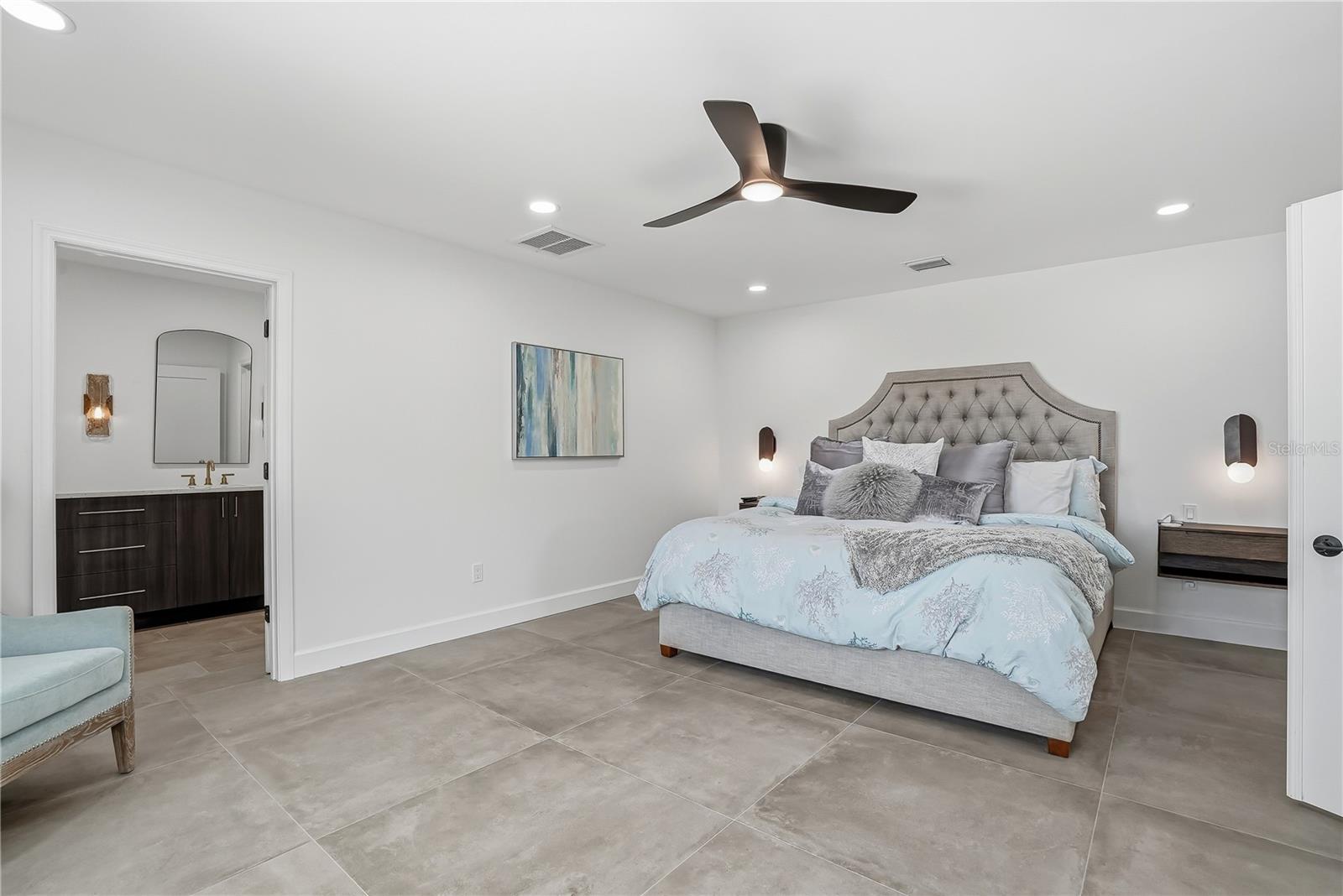 BROADWATER - Residential
