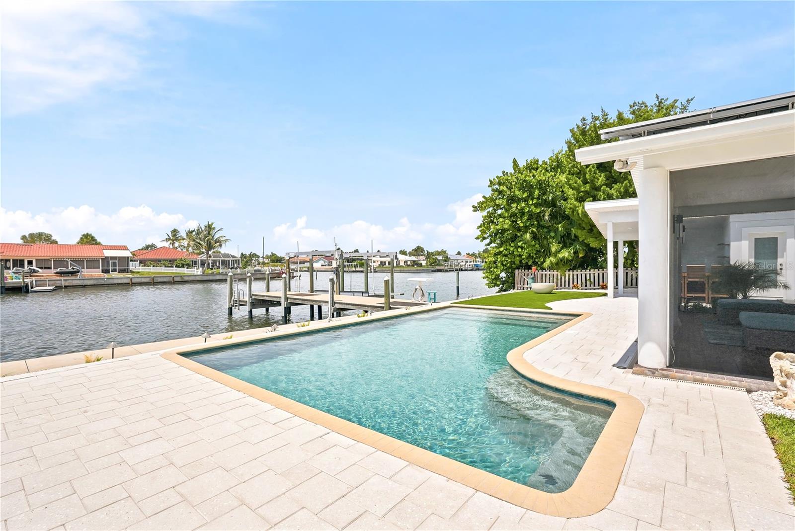BROADWATER - Residential