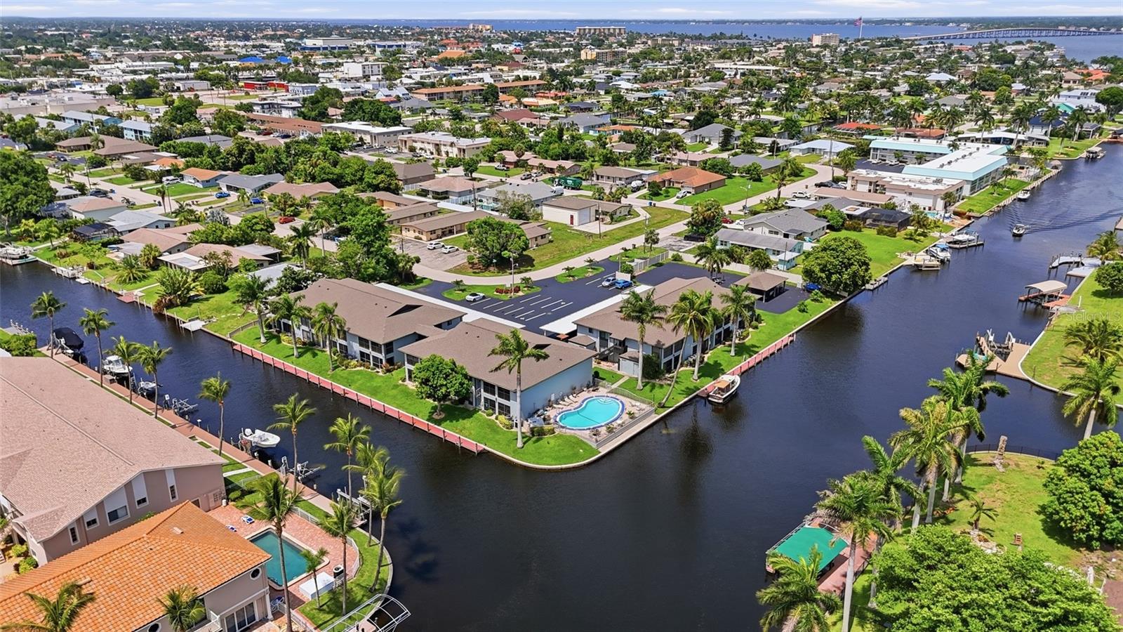 LE GRAND MARQUIS CONDO - Residential