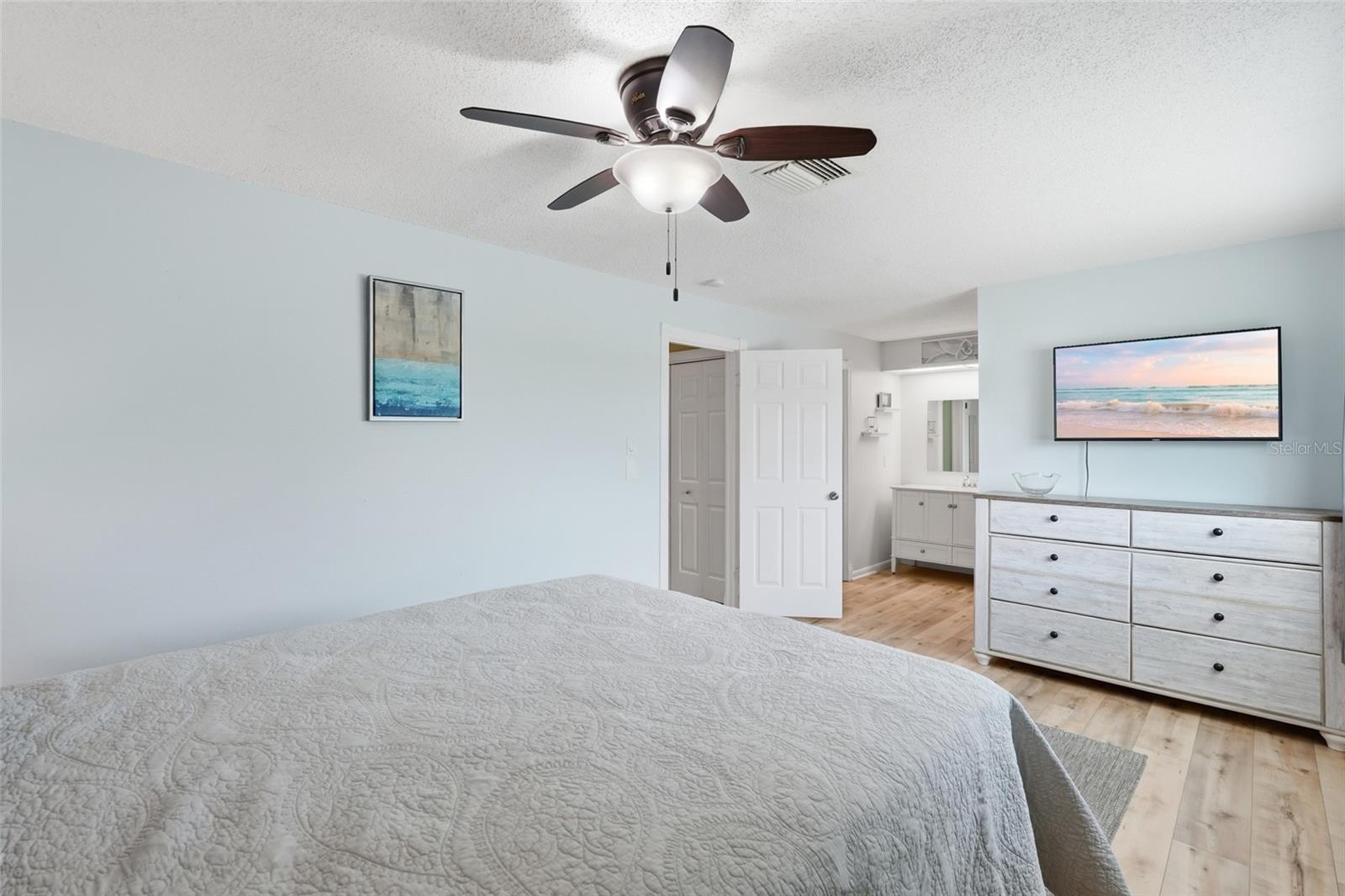 LE GRAND MARQUIS CONDO - Residential