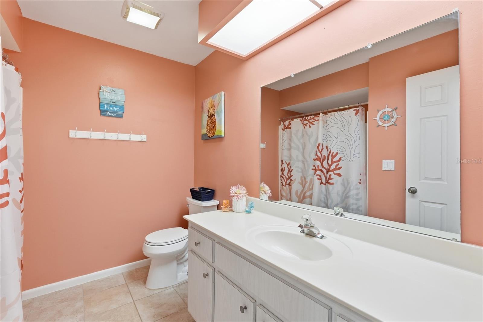 LE GRAND MARQUIS CONDO - Residential