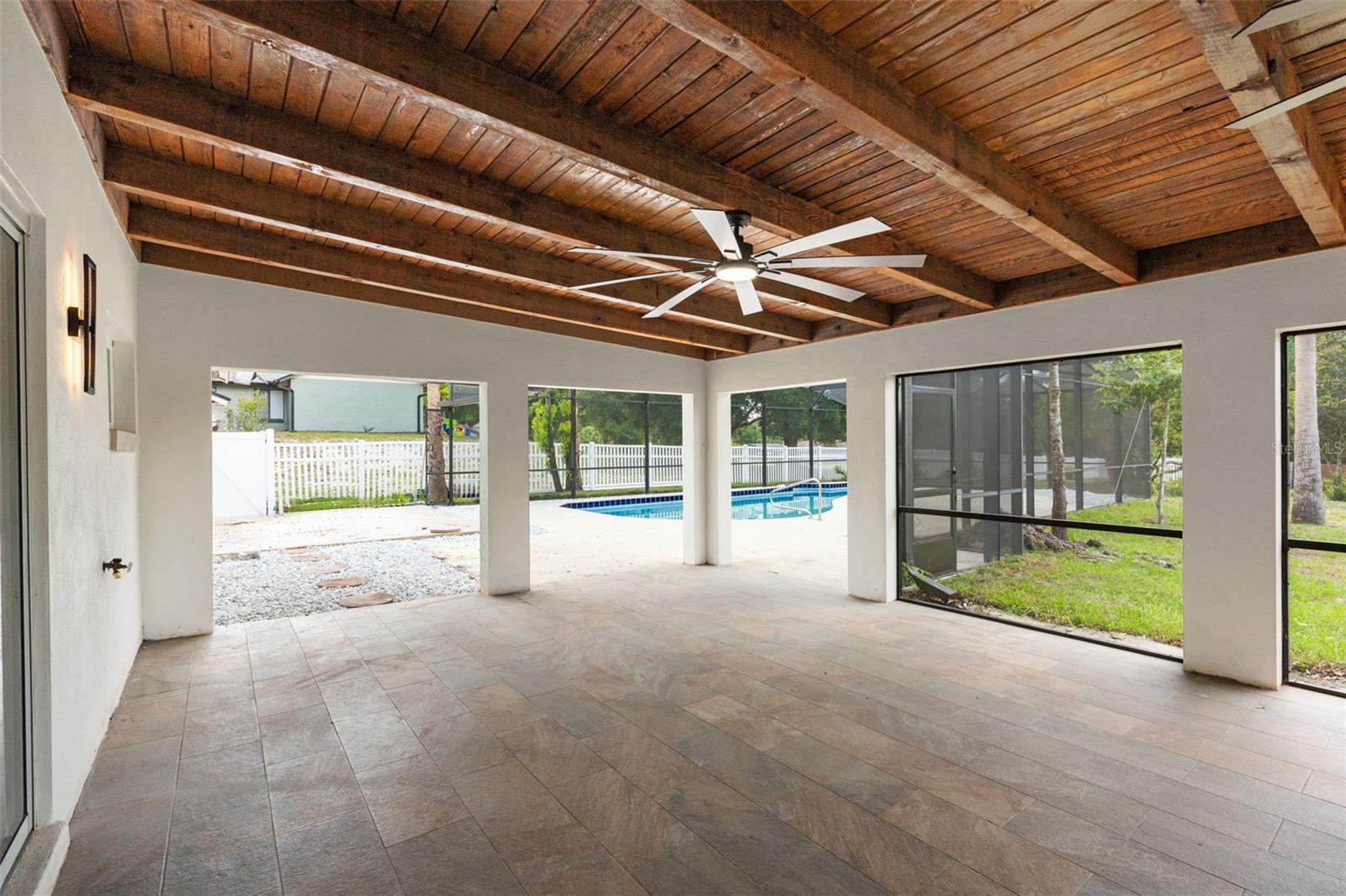 MANDARIN SEC 7 - Residential