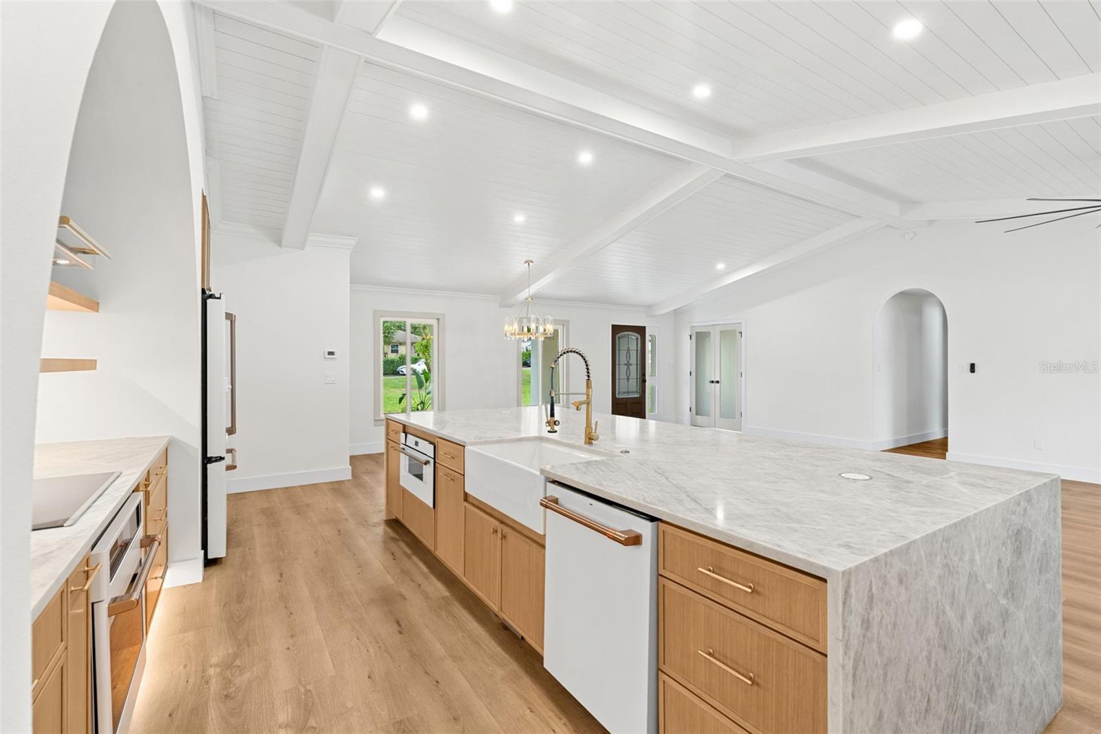 MANDARIN SEC 7 - Residential